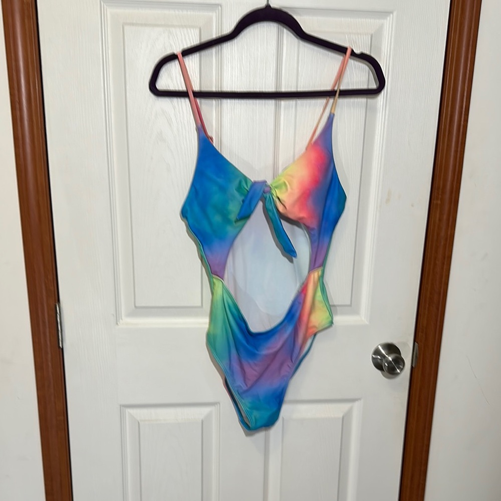 4/$20 🙈SHEIN Blue and Green Bodysuit One Piece with Cut-Out Detail